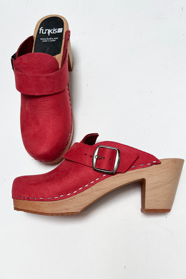 funkis preloved red suede leather clogs size 42