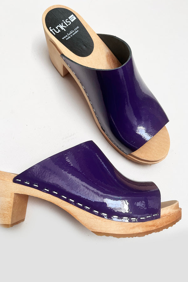 funkis preloved clogs purple patent