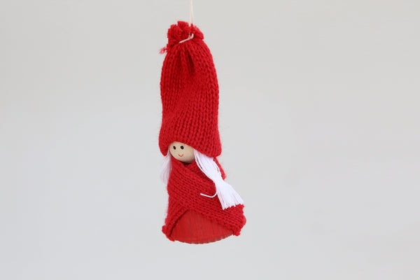 santa hanging girl red 9 cm