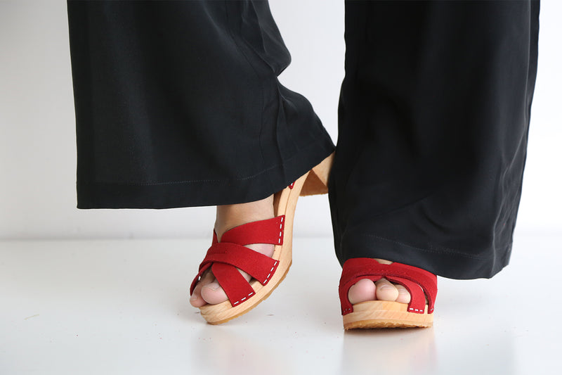 elska clog fire suede