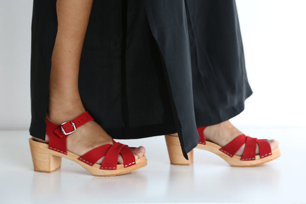 elska clog fire suede