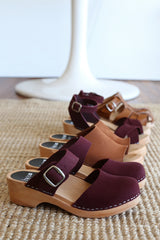 amy clog bordeaux suede