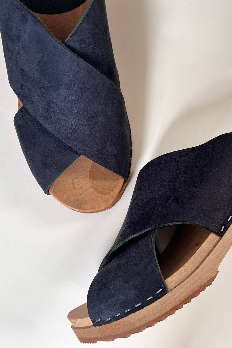 preloved clog navy suede size 43