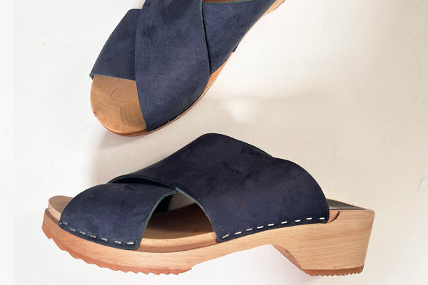 preloved clog navy suede size 43