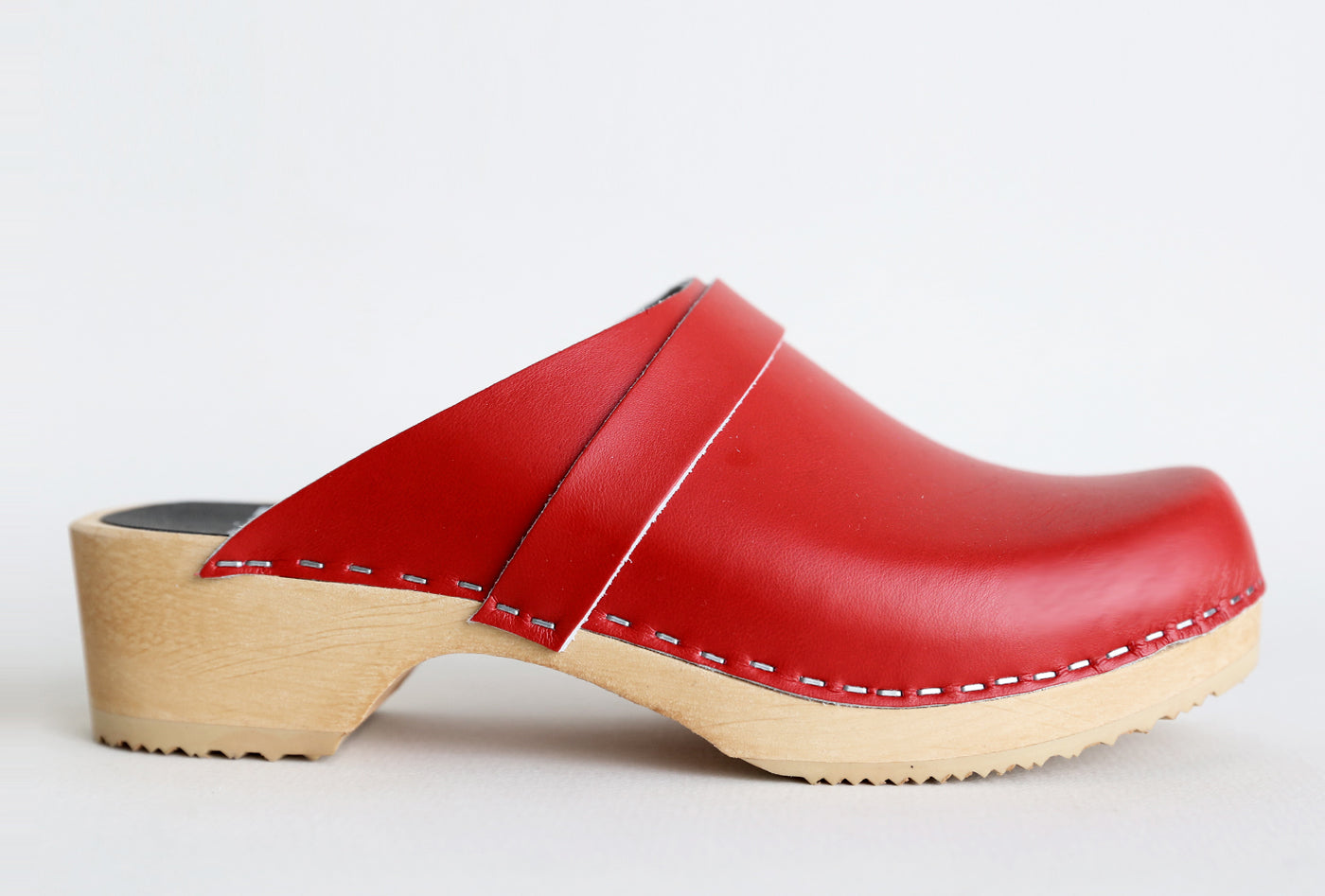 63 clog low classic red – funkis Swedish Forms