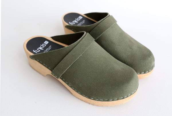 63 clog low classic olive suede