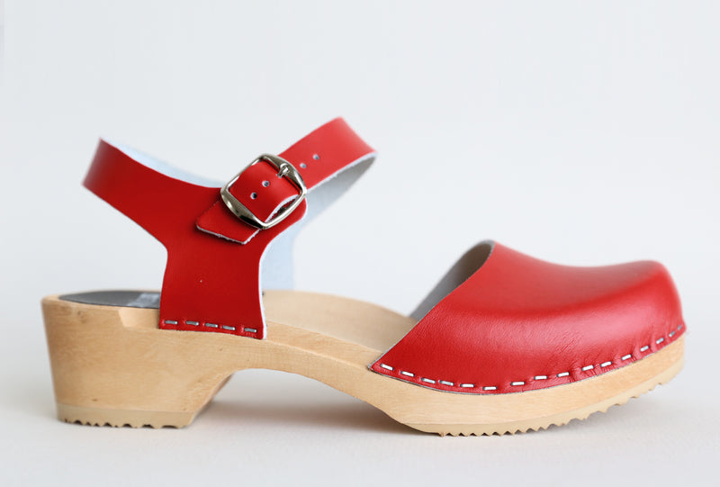 673 gertrude clog low red