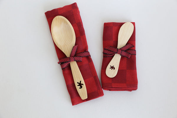 cut out knife and towel set red