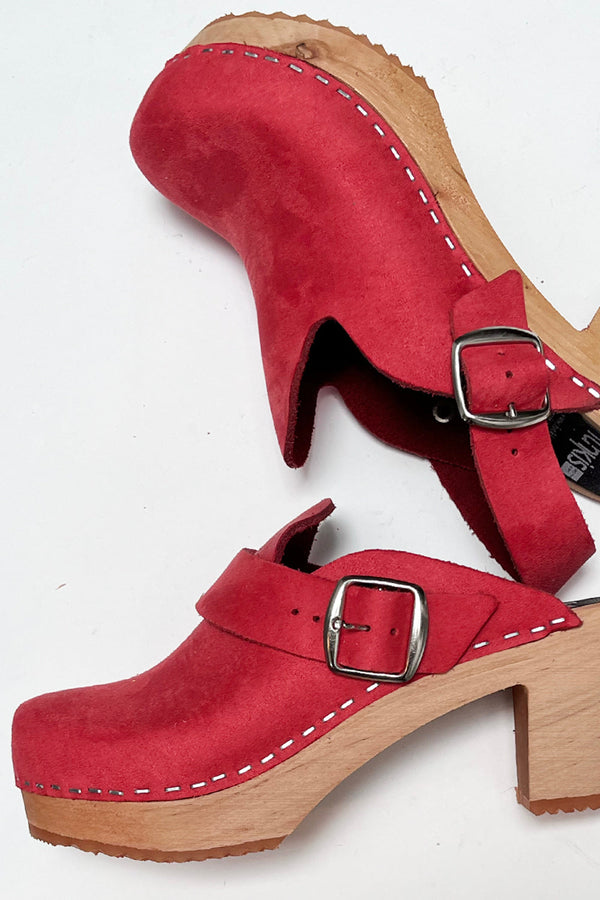 funkis preloved red suede leather clogs size 42