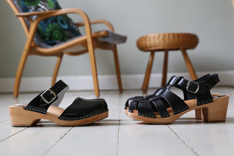anita clog low patent black