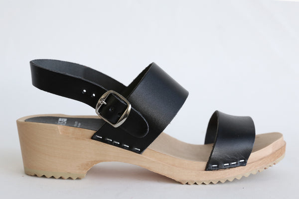 666 clog low black