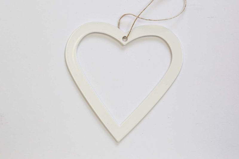 hanging heart white metal 10cm
